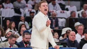 Ranking Rick Pitino’s best looks, from iconic all-white suit to Lou Carnesecca sweater | Latest Sports News