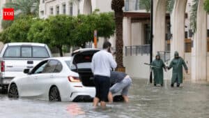 UAE rain commute: When does your travel time count as paid work hours in the emirates? – Breaking News, Latest Updates