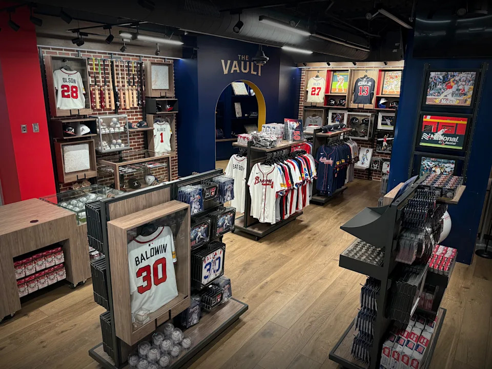 South End Trading Company, located inside the Right Field Gate at Truist Park, is a new store where Braves fans can connect with their heroes on the diamond and commemorate the shared experience of a day at the ballpark with family and friends. Fans can find a mix of unique collectibles from current and former Braves greats, exclusive game-used memorabilia, and one-of-a-kind mementos fans.
