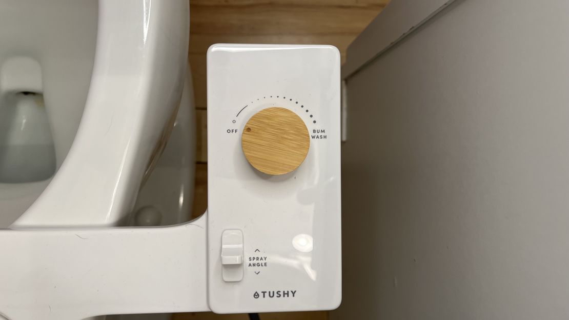 Dial of Tushy Classic 3.0 Bidet Attachment