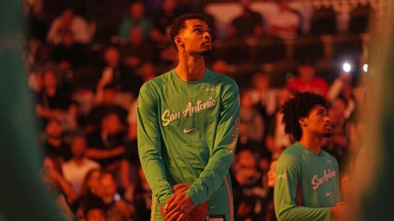 NBA intel: Spurs title buzz grows among execs, coaches, scouts | Latest Sports News