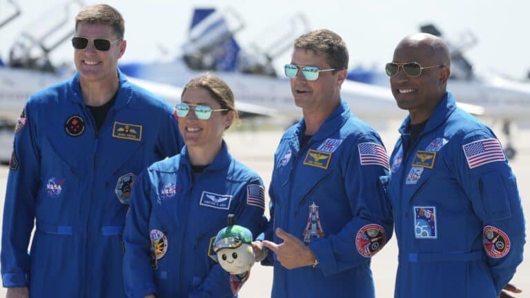 Quarantined astronauts take part in Q&A with days to go until NASA’s Artemis II moon mission | Science, Climate & Tech News-Breaking News, Latest Updates