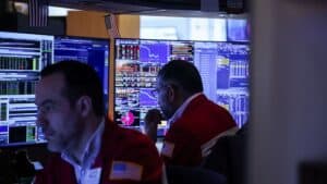 As stocks, bonds fall, a trade that boomed in 2022 may be winner again-Breaking News, Latest Updates