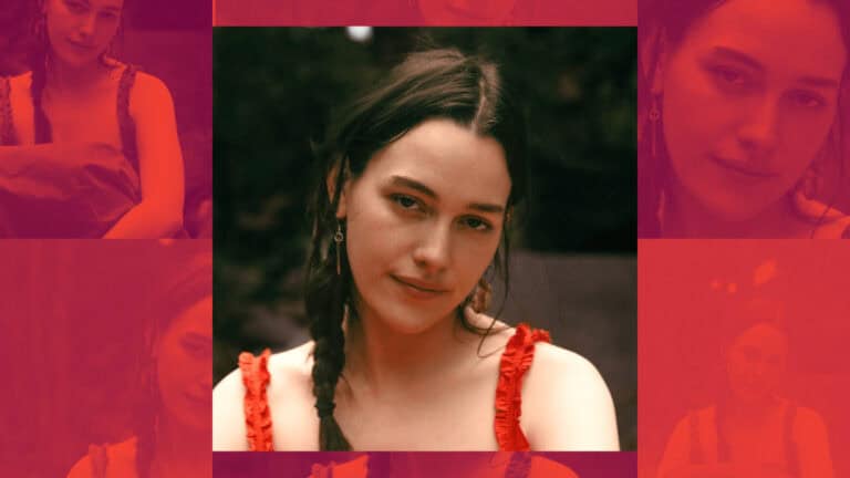Don’t Underestimate Victoria Pedretti or Her Forbidden Fruits Character – Celebrity & Entertainment News