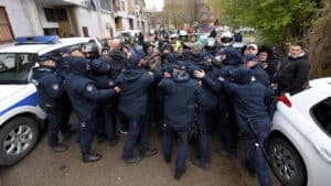 EU voices concern over reports of violence during Serbia elections, urges action-Breaking News, Latest Updates