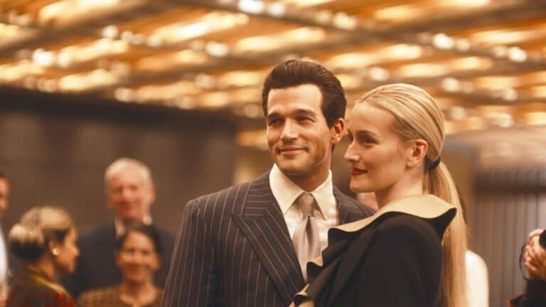How Love Story Finale Handles JFK Jr and Carolyn’s Plane Crash Deaths – Celebrity & Entertainment News