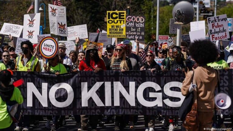‘No Kings’ protests — Trump critics rally across the US-Breaking News, Latest Updates