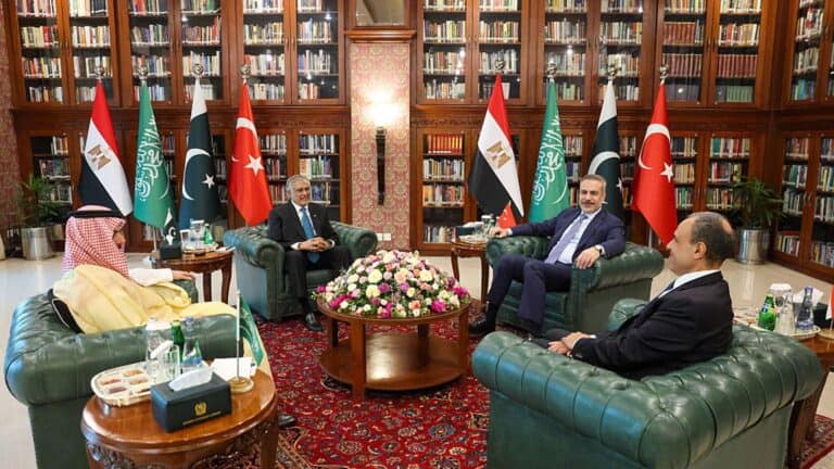 Pakistan Says It Will Host Peace Talks Between the U.S. and Iran. Here’s Where Each Side Stands-Breaking News, Latest Updates