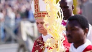 Pope Leo XIV rejects claims that God justifies war in Palm Sunday Mass message : NPR-Breaking News, Latest Updates