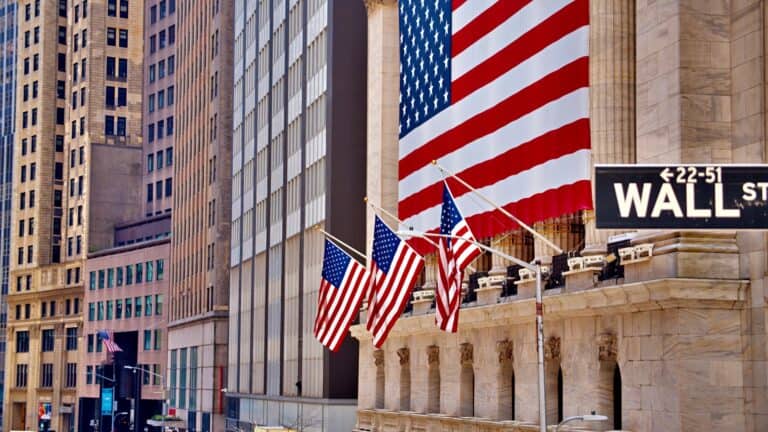 Private credit’s cracks spark a new tug of war with Wall Street banks – Business News, Markets & Economy