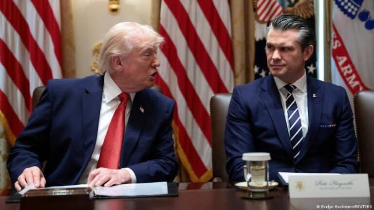 Stocks sink as Trump pushes back Hormuz deadline – Breaking News, Latest Updates