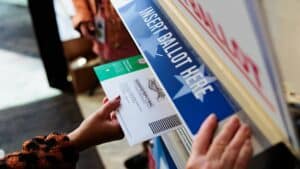 Trump signs executive order limiting mail-in voting – Business News, Markets & Economy