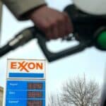 U.S. gas prices hit $4 per gallon as fuel prices surge due to Iran war – Business News, Markets & Economy