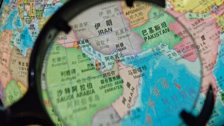 US seeks to pass the buck on Hormuz crisis — RT World News-Breaking News, Latest Updates
