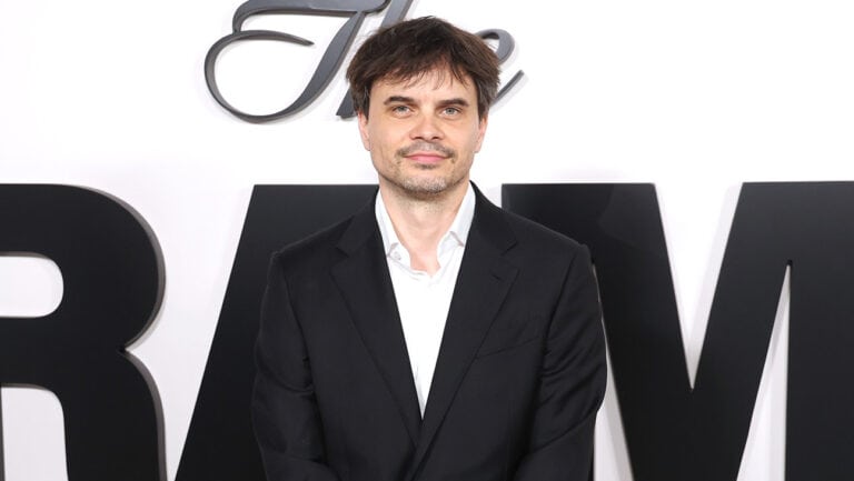‘Drama’ Director’s Essay on Age-Gap Romance Sparks Controversy – Celebrity & Entertainment News
