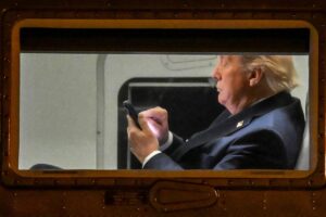 Trump tight lipped on what US will do if missing pilot harmed in Iran-Breaking News, Latest Updates