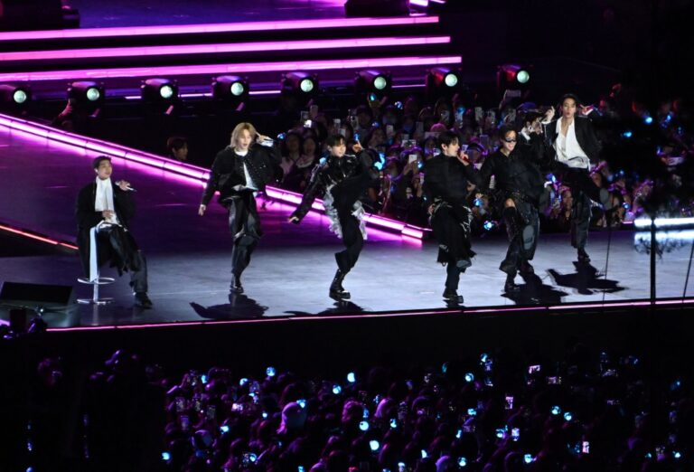 K-Pop Albums to Hit Number One on Billboard 200: Full List – Celebrity & Entertainment News