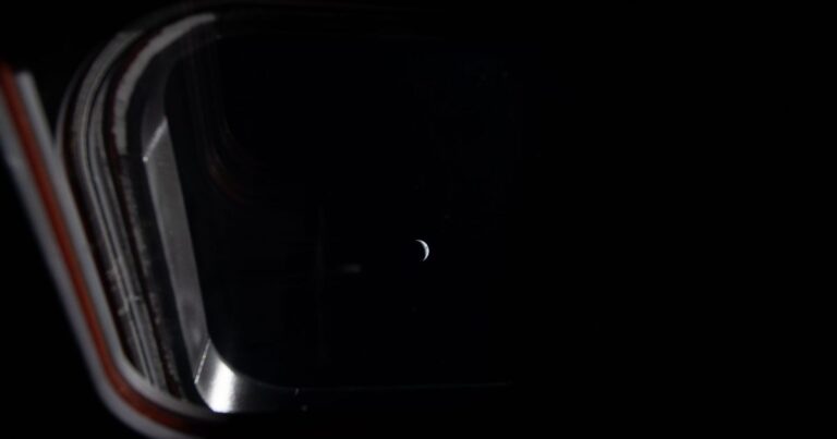 Check out this stunning Earth shot as Artemis II crew edges toward new record – Latest Technology News & Trends