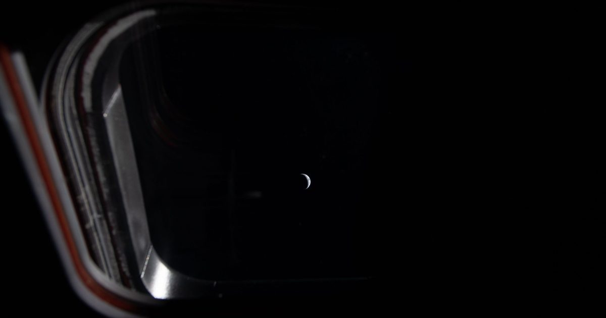 Check out this stunning Earth shot as Artemis II crew edges toward new record – Latest Technology News & Trends