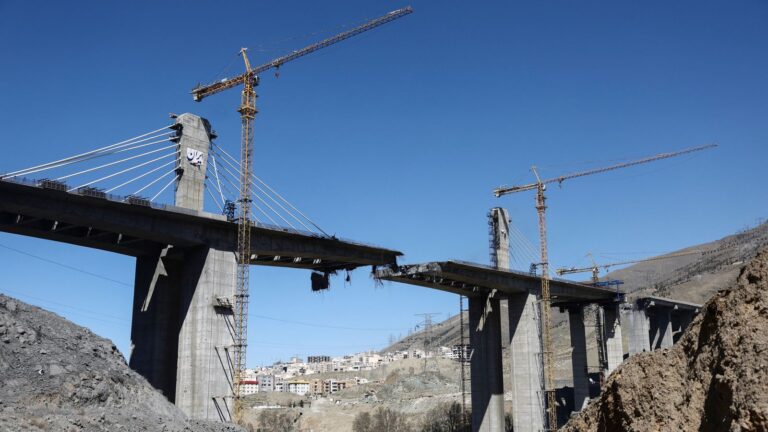 Is the US about to commit war crimes in Iran? | US News-Breaking News, Latest Updates