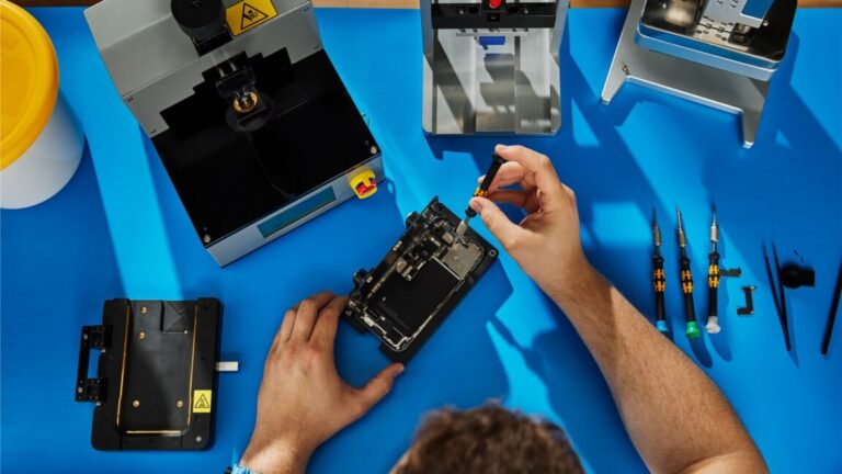 Apple and Lenovo have the least repairable laptops, analysis finds – Latest Technology News & Trends