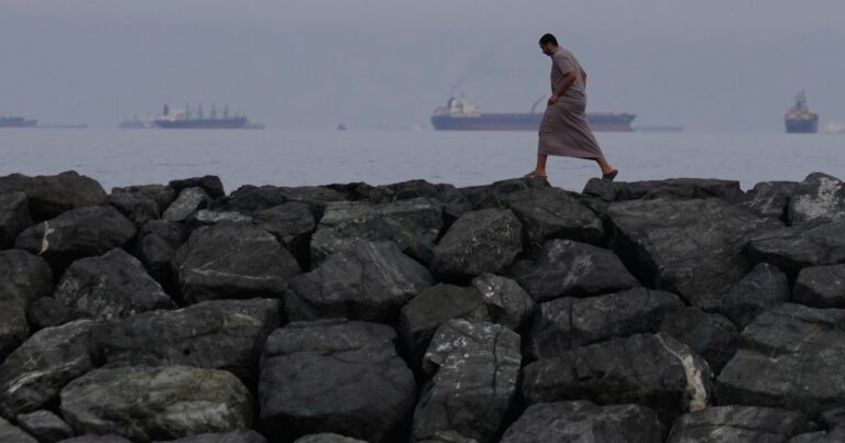 In Strait of Hormuz, Iran and China take aim at US dollar hegemony | Business and Economy News-Breaking News, Latest Updates