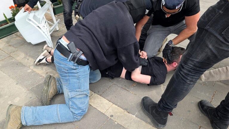 Naftali Bennett allegedly targeted in Iranian-backed assassination plot-Breaking News, Latest Updates