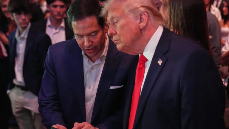 Trump Says U.S. Will Blockade Strait of Hormuz After Iran Peace Talks Fail-Breaking News, Latest Updates