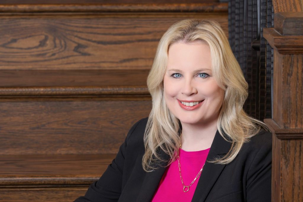 Nashville Executive Cindy Mabe Launches Joan of Arc Music – Celebrity & Entertainment News