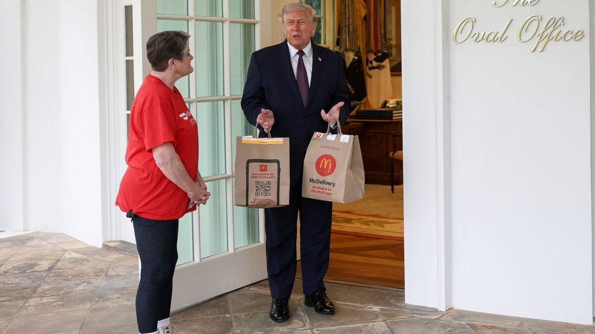 Trump’s ‘DoorDash Grandma’ Stunt Makes Life Hell for PR Flack – Latest Technology News & Trends