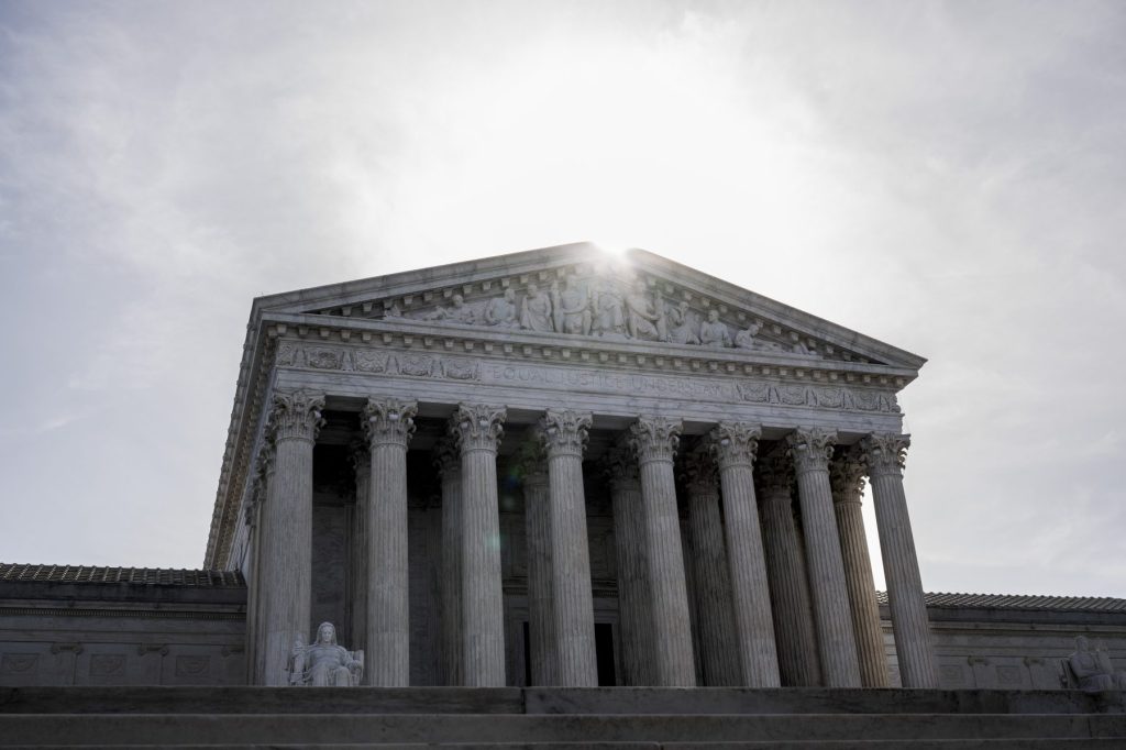 Major Labels Hire Elite Supreme Court Lawyer for Global Rights Case – Celebrity & Entertainment News