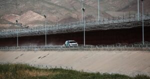 3-year-old immigrant was sexually abused in federal custody, lawsuit alleges-Breaking News, Latest Updates