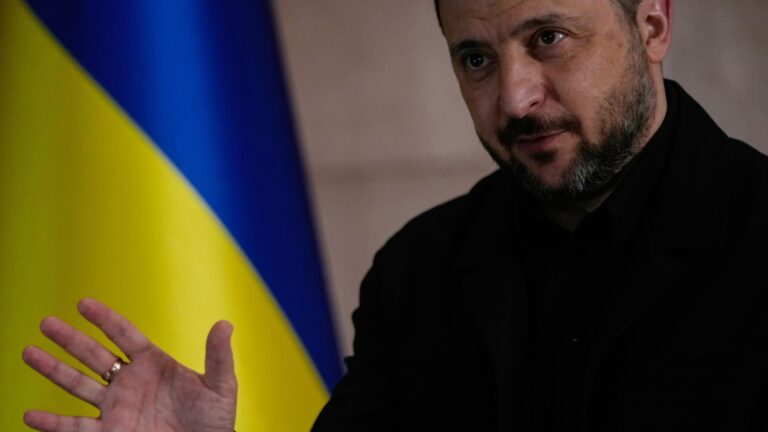 A long Mideast war could take away from support for Ukraine, Zelenskyy tells the AP-Breaking News, Latest Updates