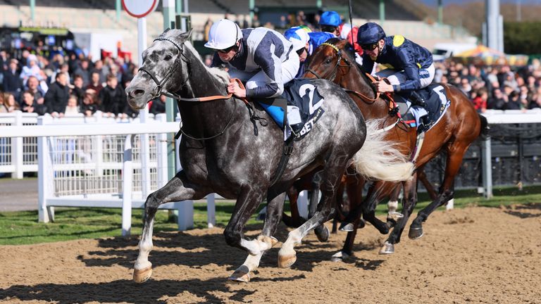 Tyrrhenian Sea proved too good at Gosforth Park