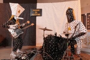 Angine de Poitrine Demand Soars After Viral Video: Canada Music News – Celebrity & Entertainment News