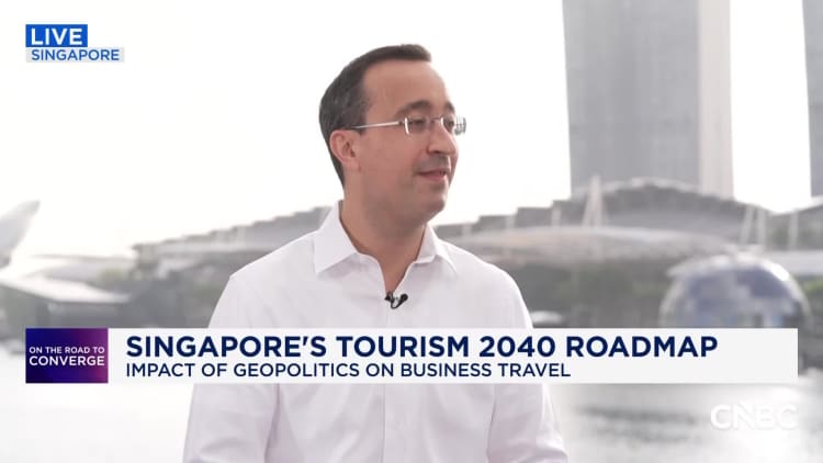 How will the Middle East flight disruptions and currency moves affect tourism in Asia?