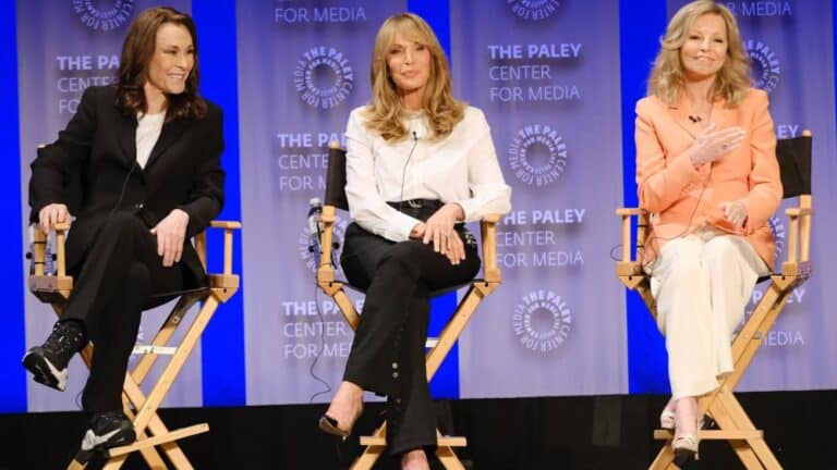 ‘Charlie’s Angels’ Stars Celebrate 50th Anniversary at PaleyFest Panel – Celebrity & Entertainment News