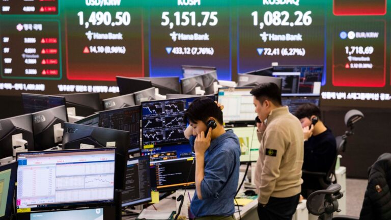 Clear market uncertainty despite latest Trump attempt to soothe concerns | Money News-Breaking News, Latest Updates