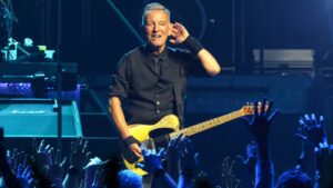 Donald Trump Calls Bruce Springsteen ‘Dried Up Prune’ on Truth Social – Celebrity & Entertainment News