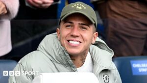 Enzo Fernandez: Was dropping Chelsea midfielder a sign of Liam Rosenior’s authority or a big risk? | Latest Sports News