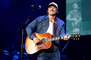 Every Song Performed in Minneapolis – Celebrity & Entertainment News