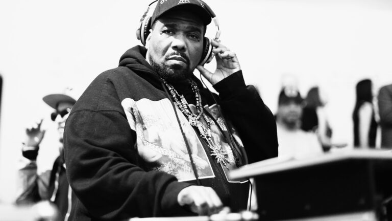 Hip-Hop Pioneer Afrika Bambaataa Dead at 68 – Celebrity & Entertainment News