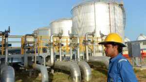 Iran oil shock stirs memories of 1997 Asian Financial Crisis — but here’s why history may not repeat itself – Business News, Markets & Economy