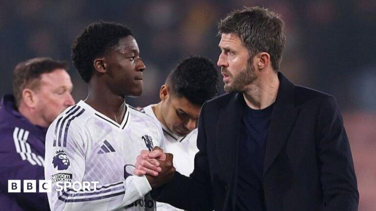 Kobbie Mainoo closer to agreeing new Man Utd deal says Michael Carrick | Latest Sports News