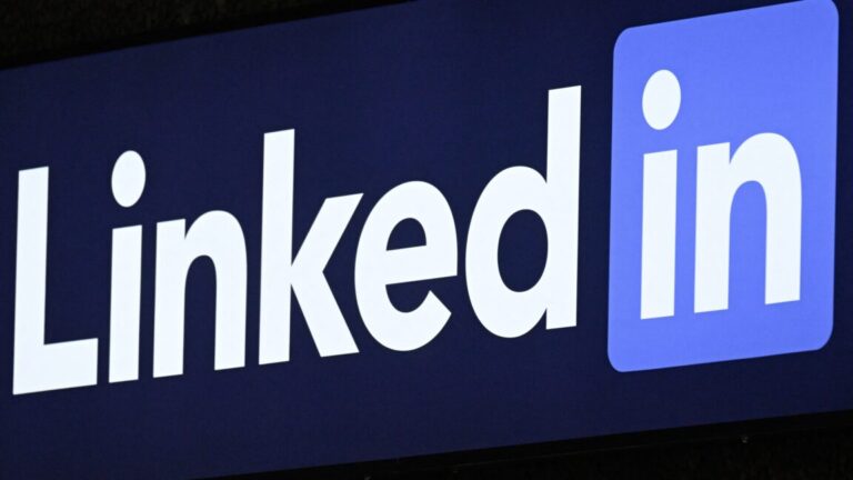LinkedIn scanning users’ browser extensions sparks controversy and two lawsuits – Latest Technology News & Trends