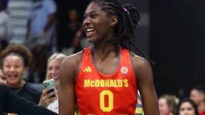 Oliviyah Edwards decommits as Tennessee roster shrinks to 1 | Latest Sports News