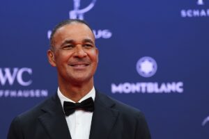 Ruud Gullit tips ex-Arsenal man for the Man Utd managerial role | Latest Sports News
