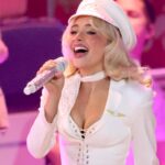 Sabrina Carpenter Teases ‘Ambitious’ Coachella Performance – Celebrity & Entertainment News