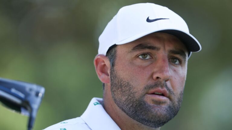 Scottie Scheffler fires Masters career-low 65, back in mix | Latest Sports News