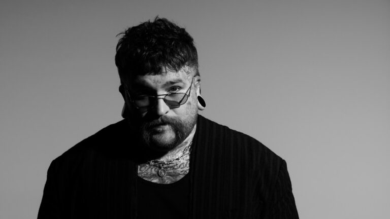 Teddy Swims Talks Coachella Set, New Single – Celebrity & Entertainment News
